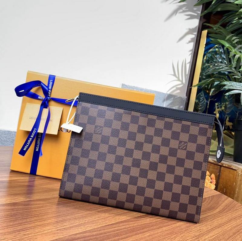 LV Wallets 34